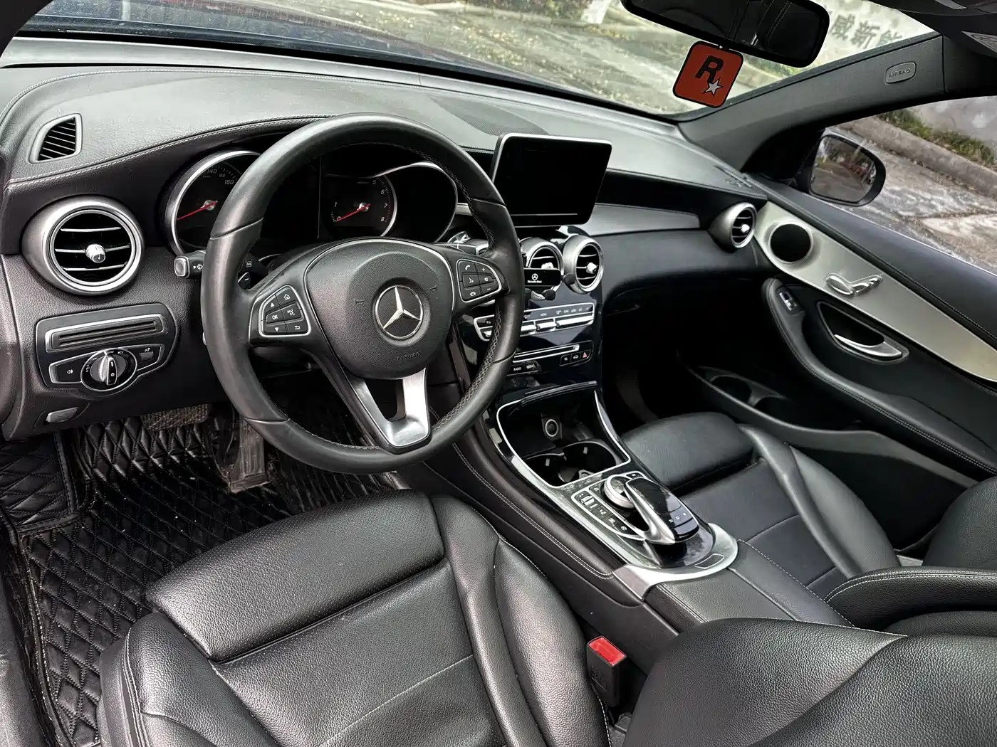 Mercedes-Benz GLC 2016 GLC 200 4MATIC фото 9