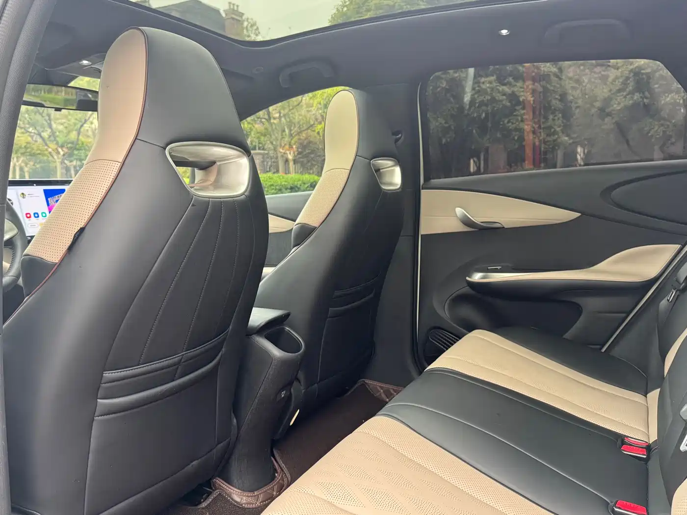 BYD Dolphin 2024 Glory Edition 420km Fashion Edition фото 12