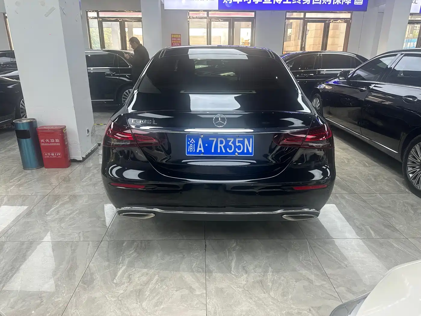 MERCEDES-BENZ E CLASS