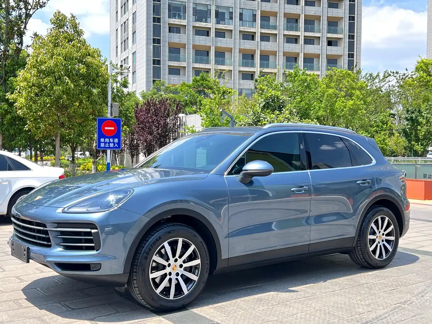 Porsche Cayenne 2018 Cayenne 3.0T фото 2