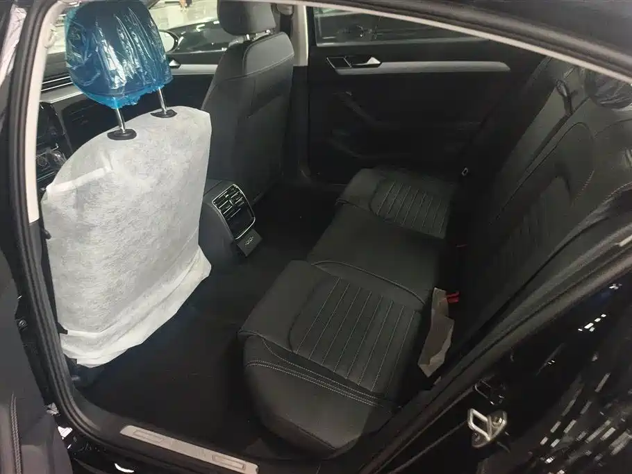 Volkswagen Magotan 2025 Popular Edition 280TSI DSG Comfort фото 11