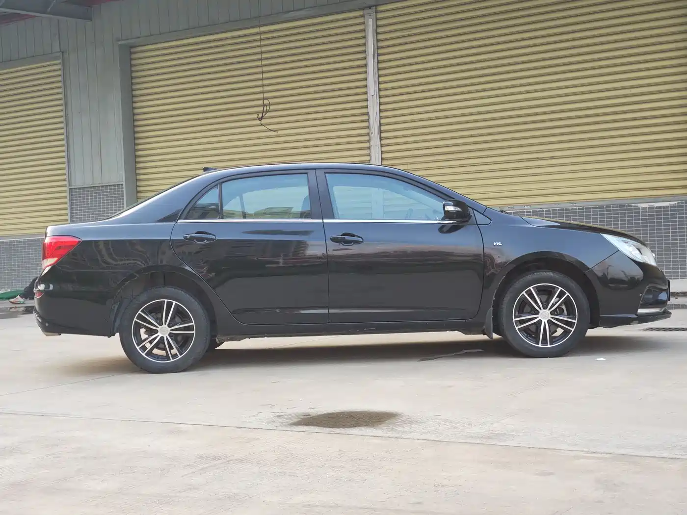 BYD Surui 2015 Facelift 1.5L Manual Luxury фото 8