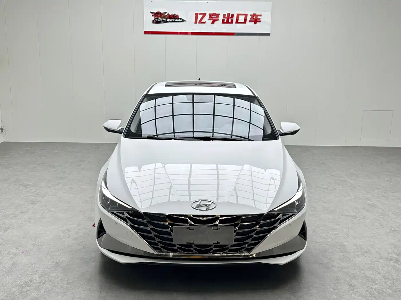 Hyundai Elantra 2023 1.5L CVT GLX Elite Edition фото 2