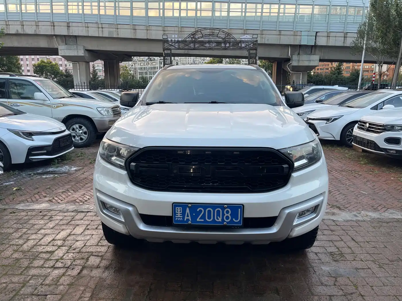 Ford Everest 2017 2016 2.0T Gasoline Automatic 4WD Luxury Edition