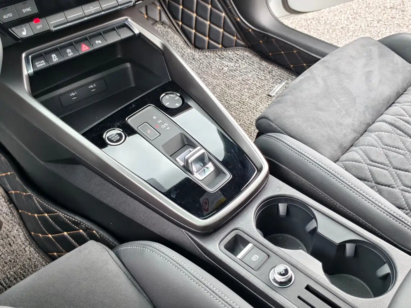 Audi A3 2023 Sportback 35 TFSI Luxury Sport фото 15