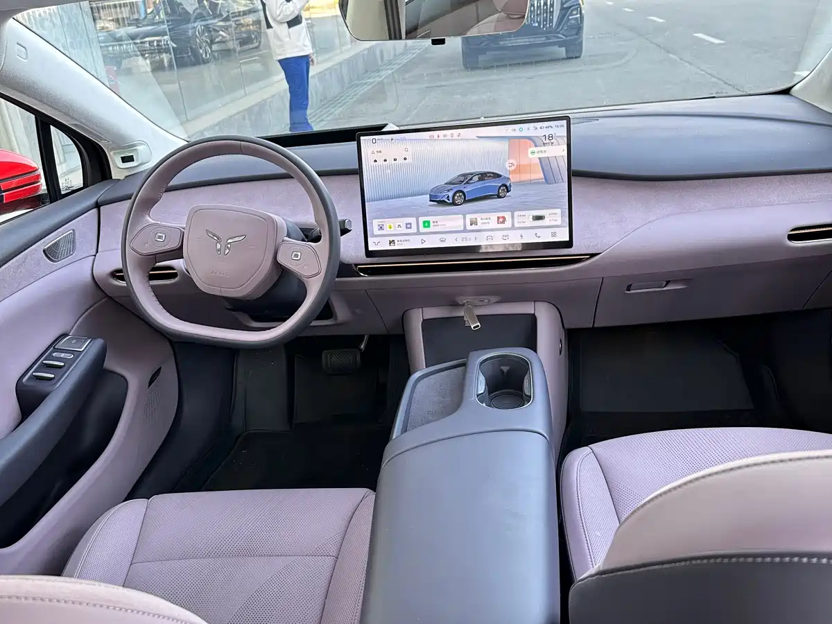 Hongqi HONGQI TIANGONG 05