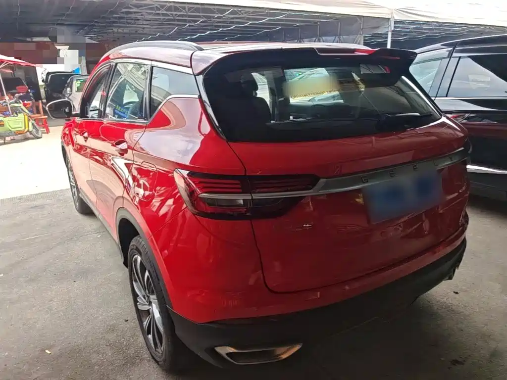 Фото 5 - Geely Coolray