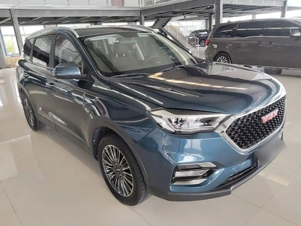 Sinotruk VGV VGV U70 2019 2020 Model 1.5T Manual Luxury 7-Seater