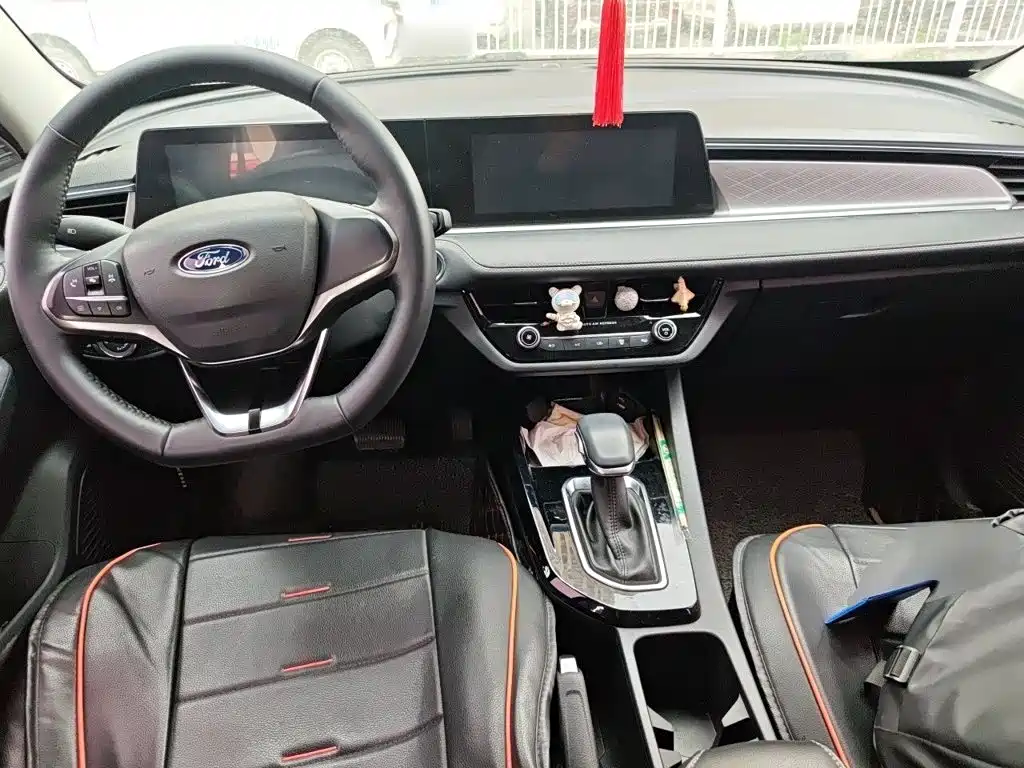 Ford Escort 2022 2021 1.5L Automatic Diamond Edition