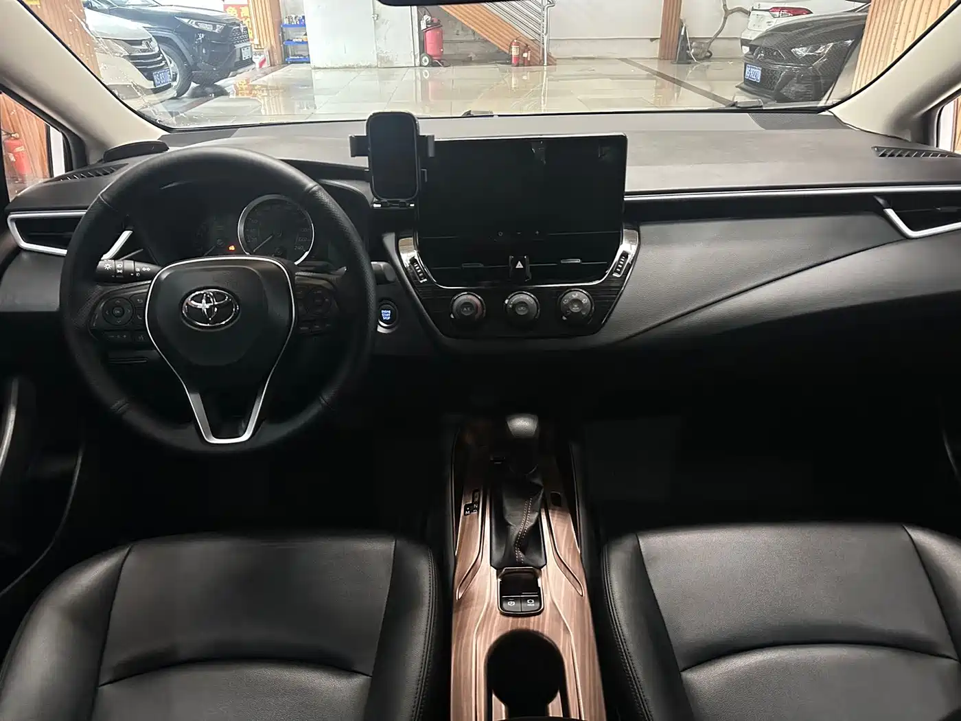 Toyota Corolla 2023 1.2T Pioneer Edition фото 6