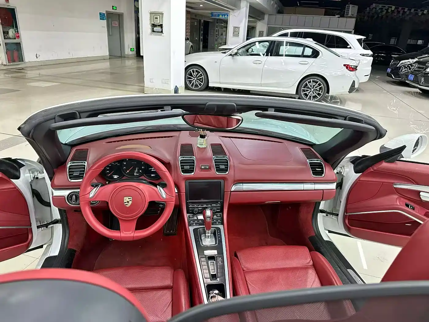 Porsche Boxster 2013 Boxster 2.7L фото 15