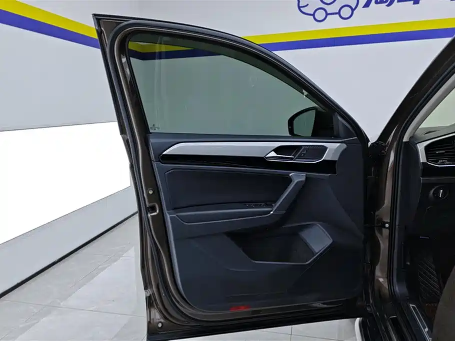 Volkswagen Tayron 2019 330TSI 4WD Luxury China VI фото 7