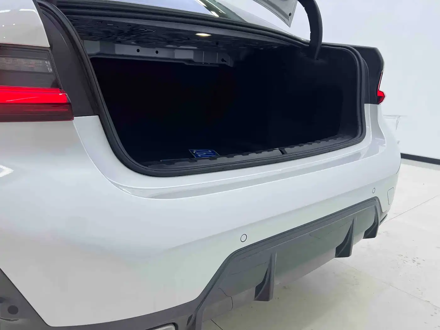 BMW 3 Series 2024 320Li M Sport Package фото 21