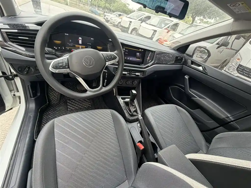 Volkswagen Lavida 2023 Xinrui 1.5L Auto Xinyi Edition фото 19