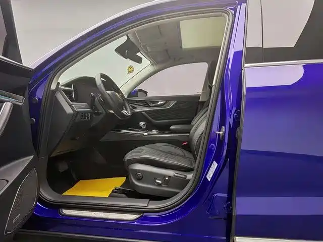 Hongqi HS5 2019 2.0T Intelligent Connected Flagship Edition фото 7