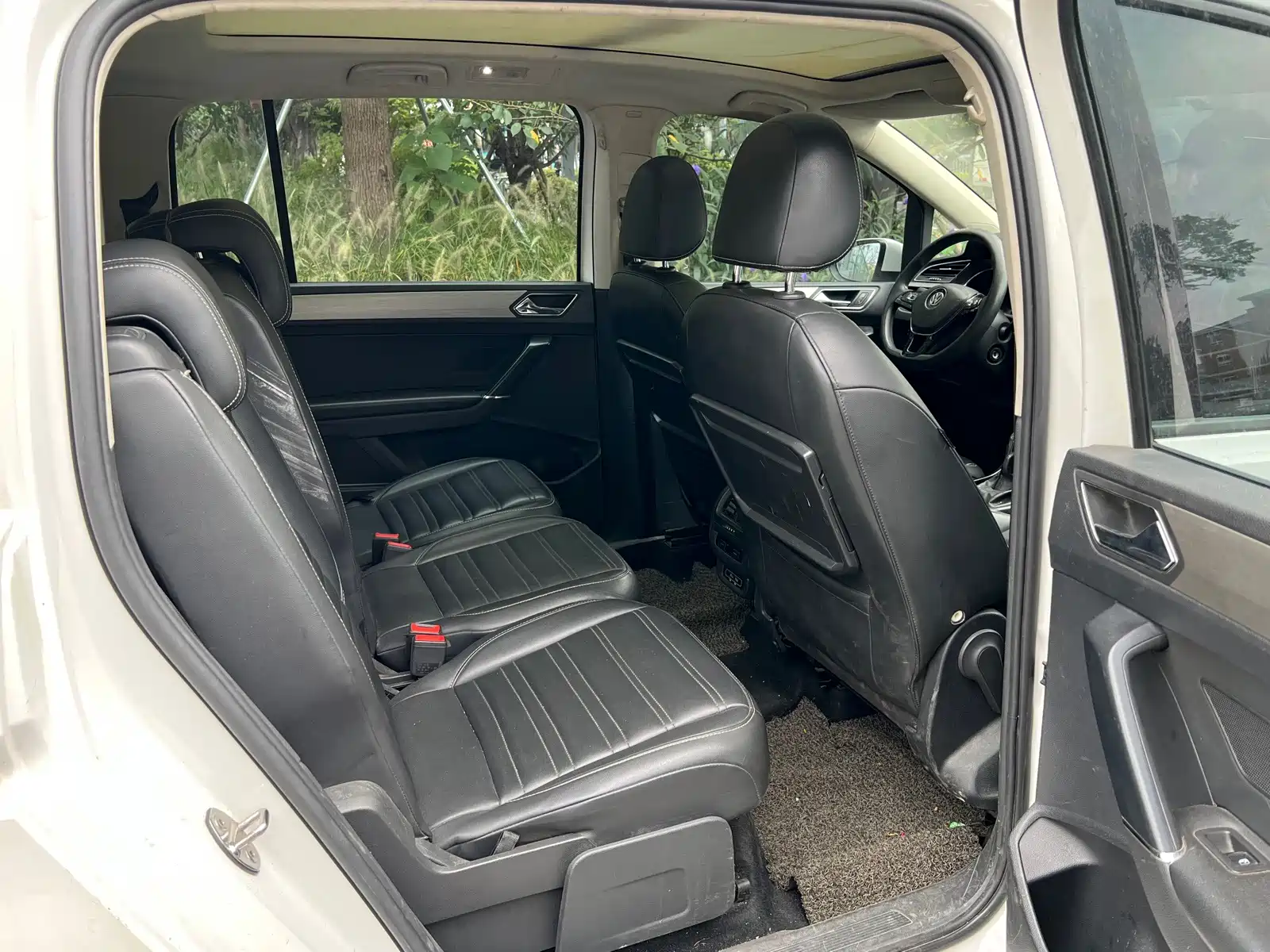 Photo 15 - Volkswagen Touran