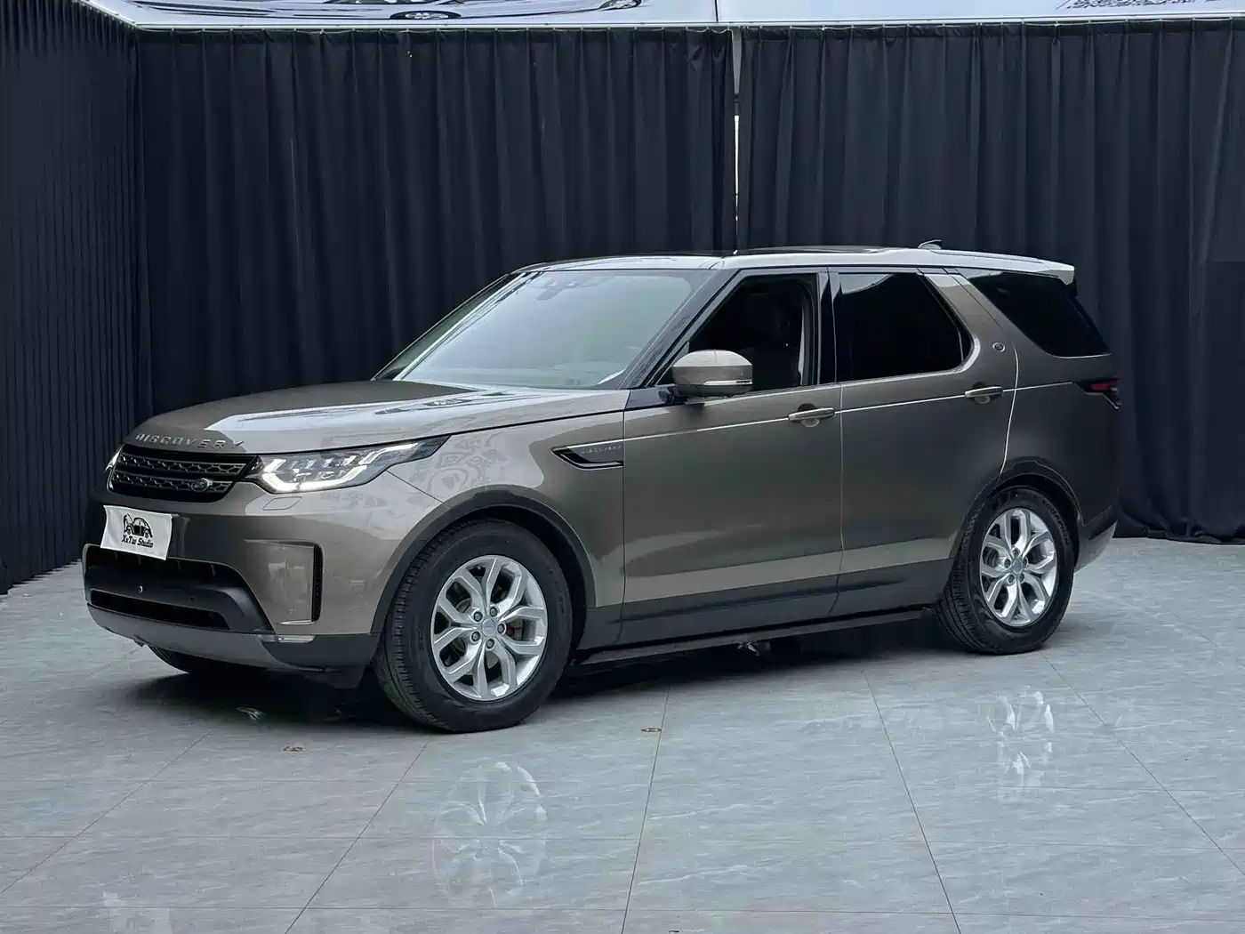 Land Rover Discovery 2017 3.0 SC V6 SE