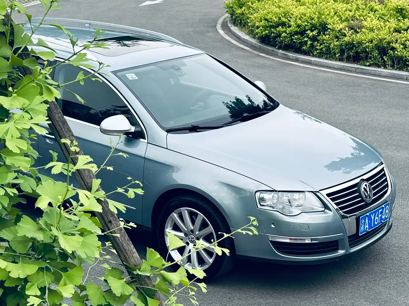 Volkswagen Passat 2011 2.0T Wagon Luxury фото 4