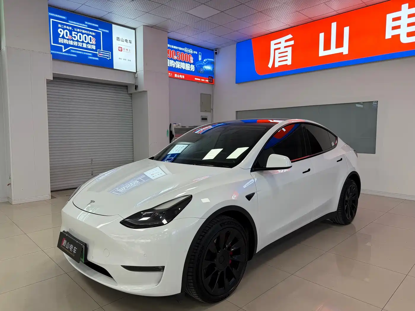 Tesla Model Y 2024 Rear-Wheel Drive Version