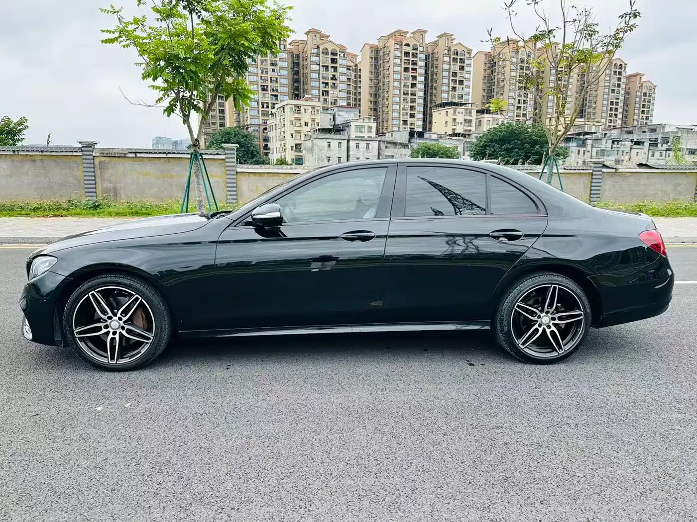 Mercedes-Benz E-Class 2017 E 300 Sport фото 5