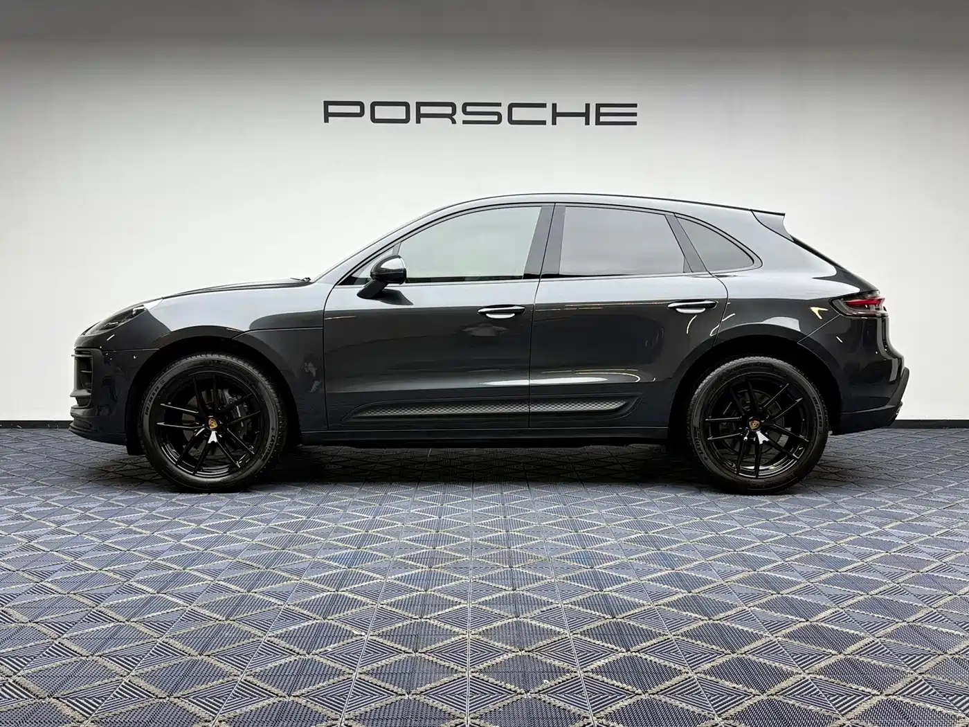 Porsche Macan 2024 Macan 2.0T фото 15