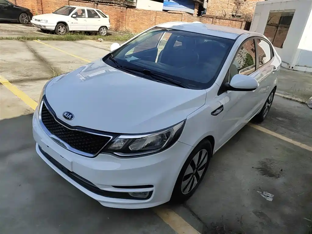 Kia K2 2015 Sedan 1.4L AT GLS