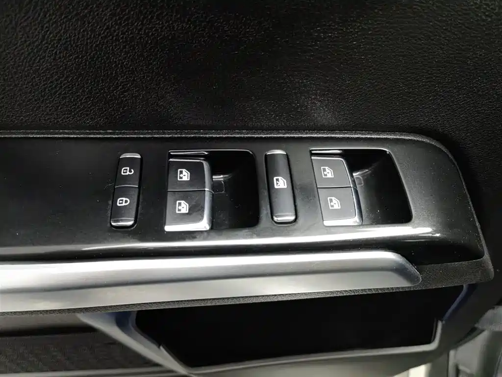 BAIC ORV Beijing Offroad BJ40 2023 2.0D Automatic 4WD Blade Hero Edition Knight Type фото 9