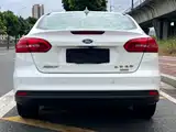 Фото 8 - Ford Focus