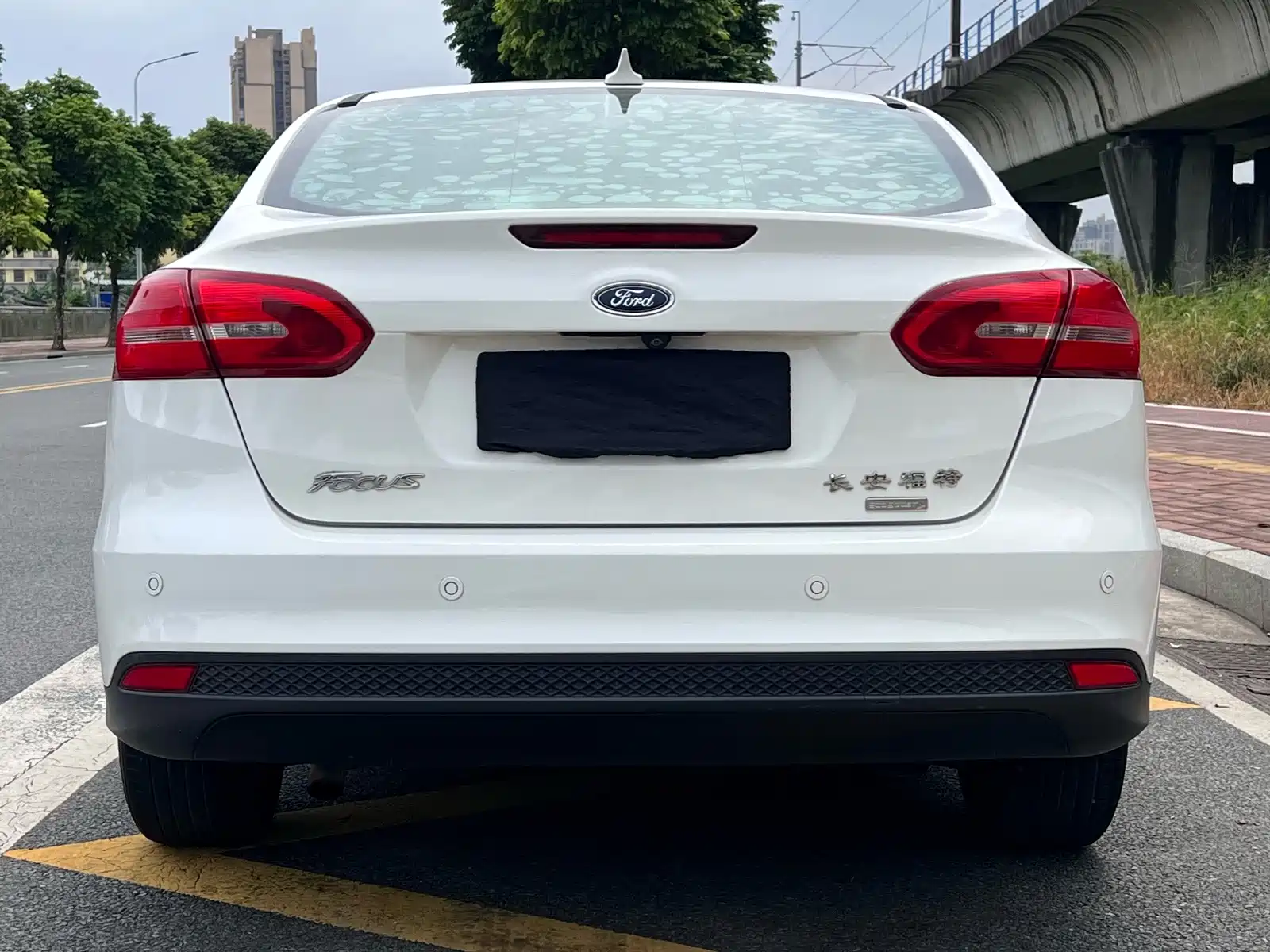 Фото 8 - Ford Focus