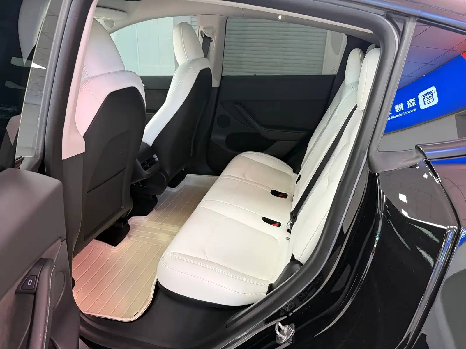 Фото 9 - Tesla Model Y