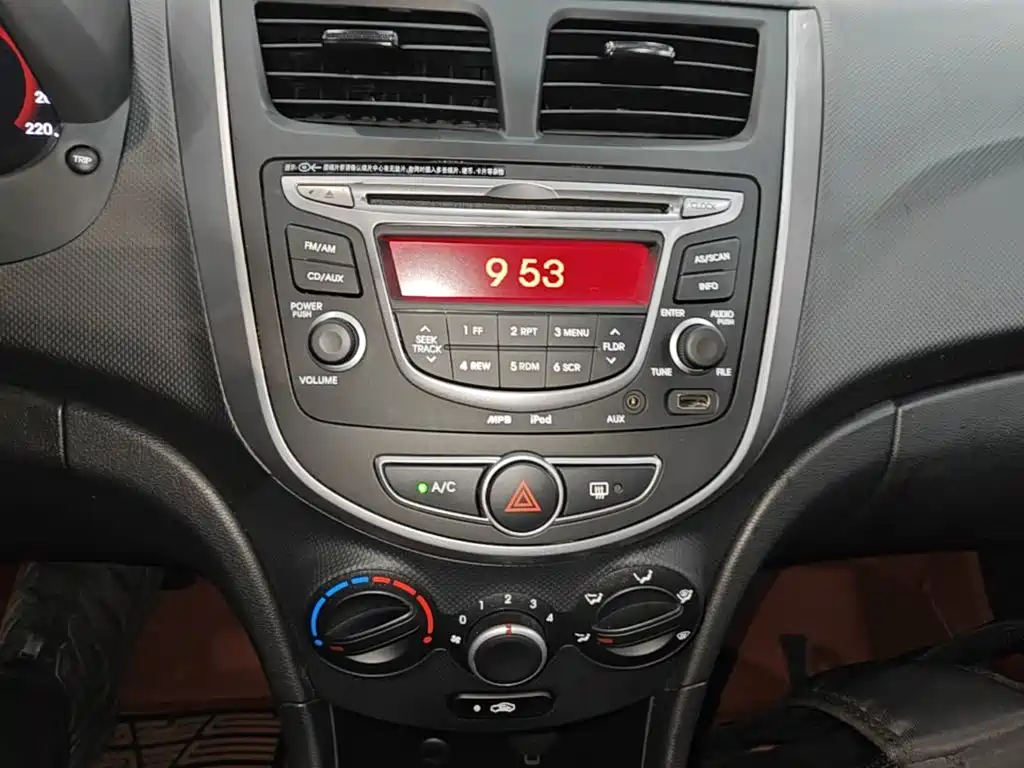Hyundai Reina 2016 2014 Model 1.4L Automatic GLX