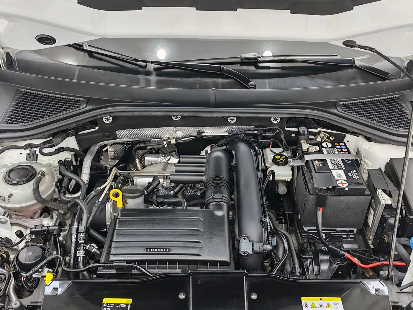 VOLKSWAGEN T ROC EXPLORING SONGS