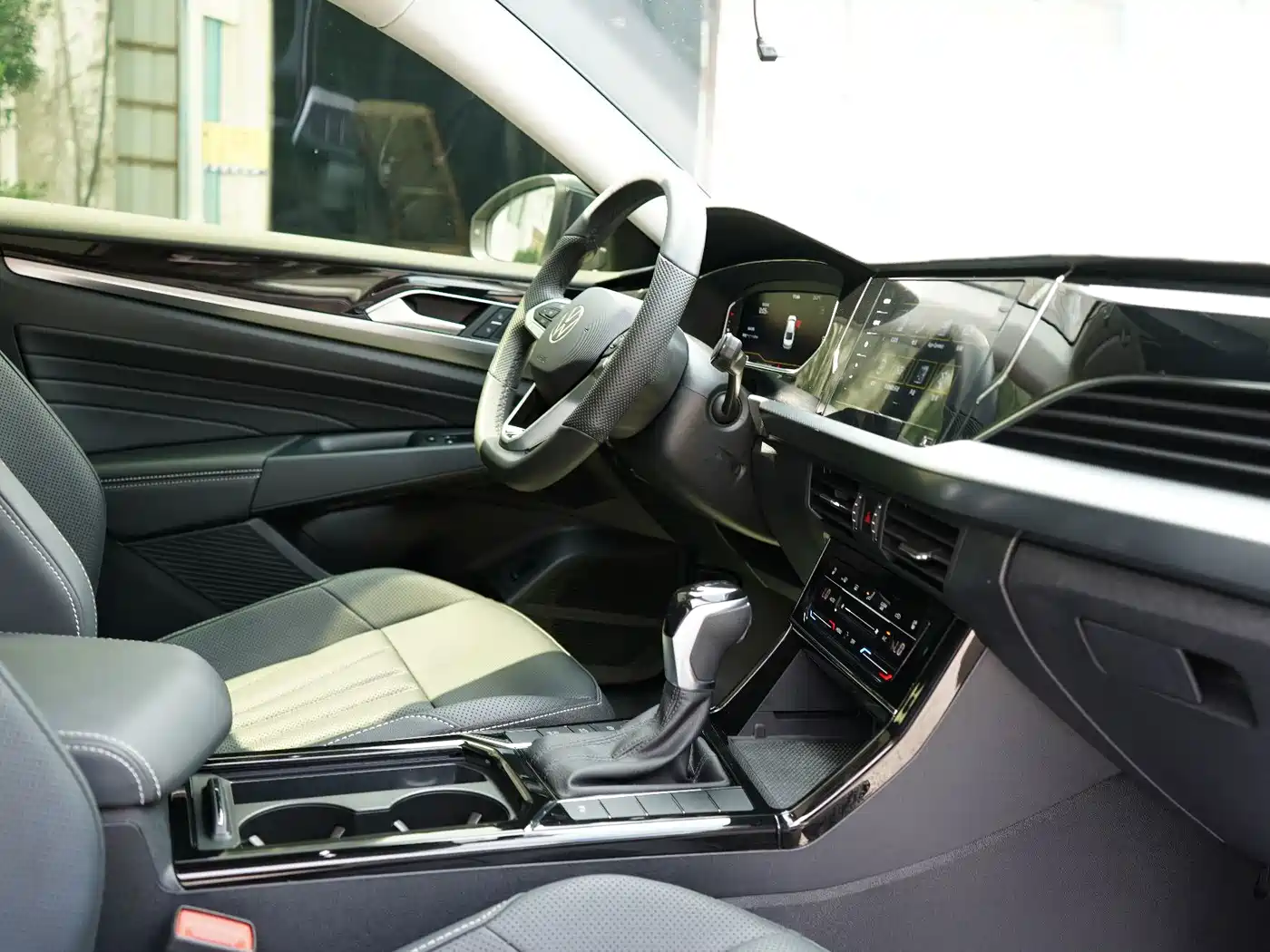 Volkswagen Passat 2025 2024 380TSI Starlight Dragon Soaring Edition
