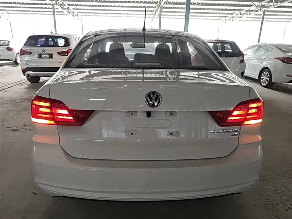 Volkswagen Santana 2016 1.6L Manual Trend Edition фото 6