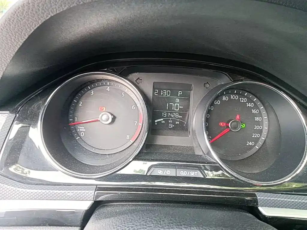 Volkswagen C-TREK 2018 2018 230TSI DSG Comfort