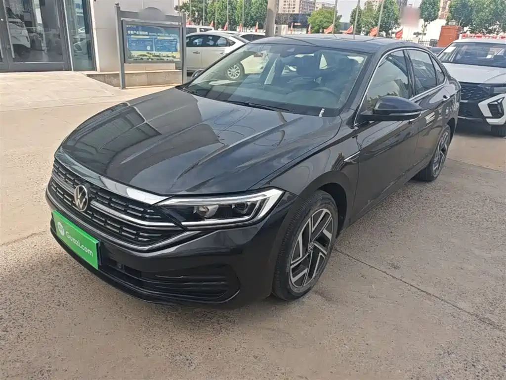 Volkswagen Sagitar 2024 300TSI DSG Surpass Edition