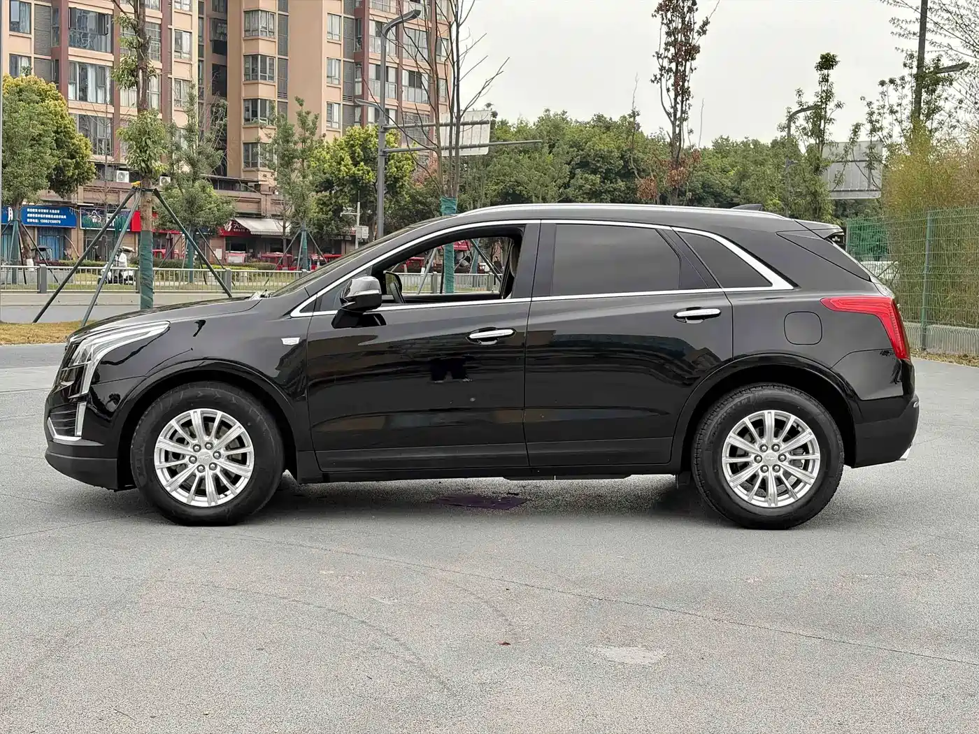 Cadillac XT5 2016 2016 28T AWD Luxury Model