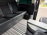 Photo 18 - Volkswagen Multivan