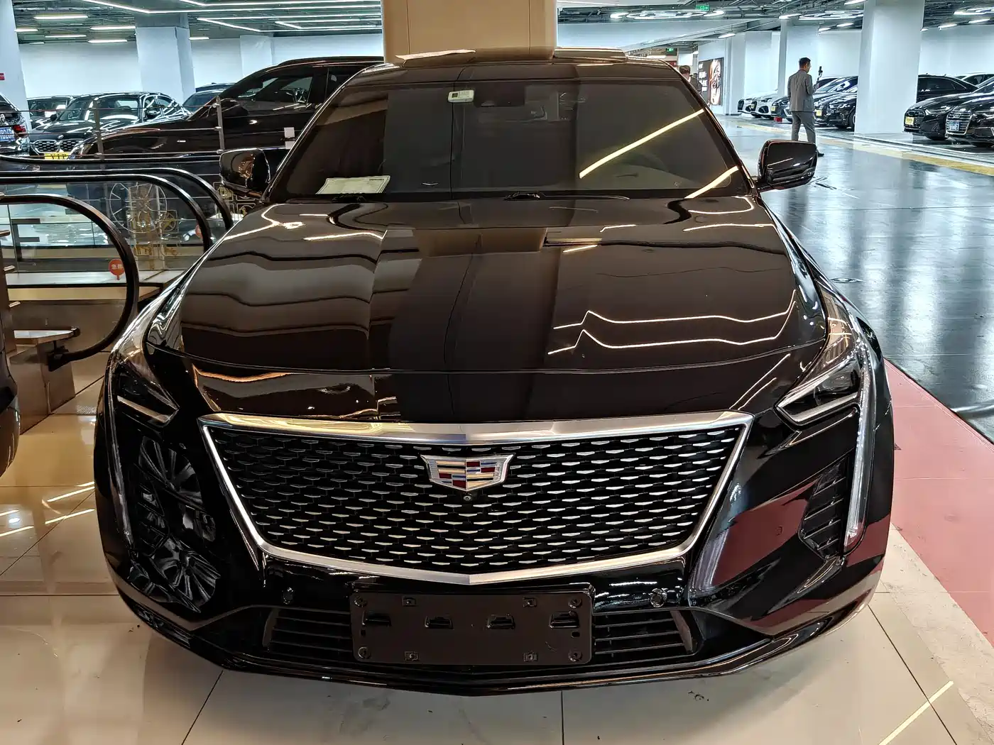 CADILLAC CT6