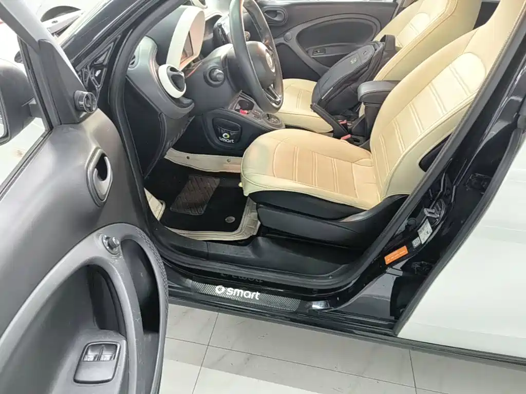 smart forfour 2019 2018 1.0L 52kW Agile Edition