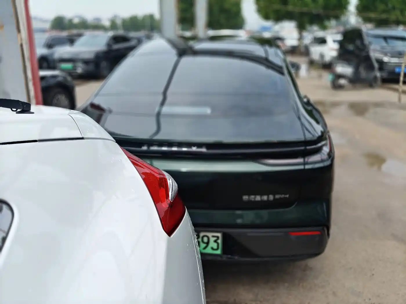 Geely Galaxy Galaxy Xingyao 8 2025 130km EM-i Premium Edition фото 8