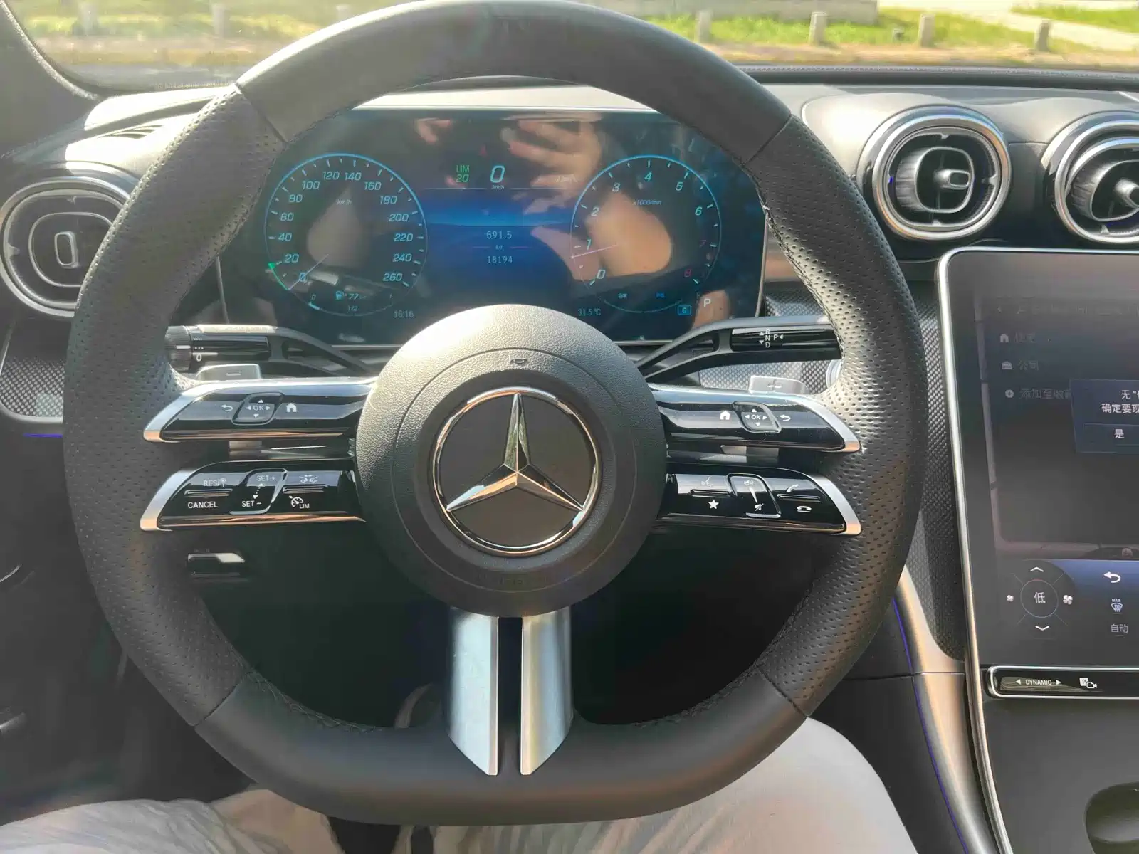 Фото 10 - Mercedes-Benz C-Class