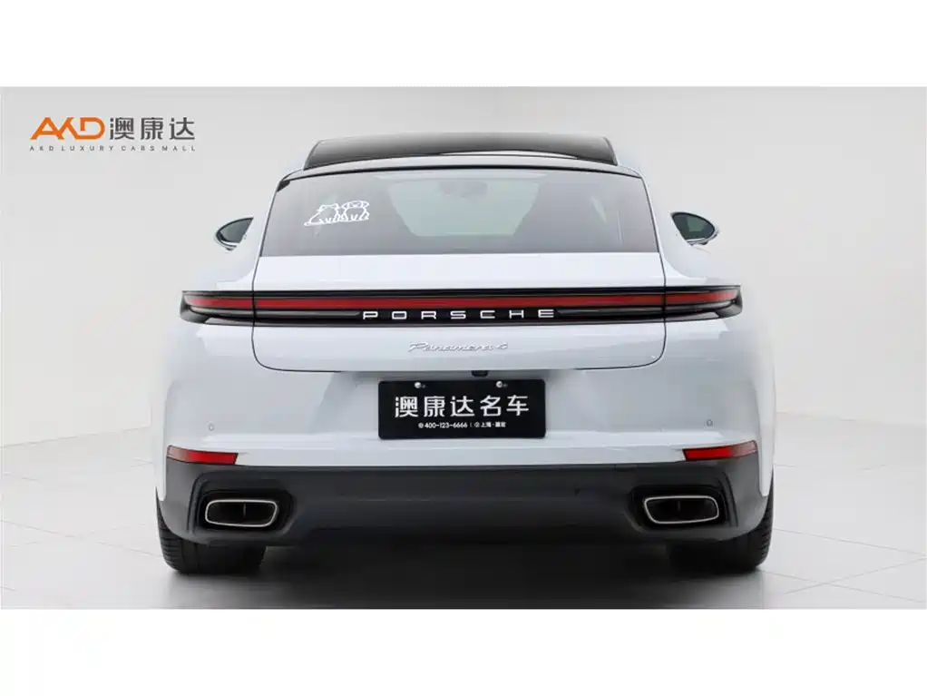 2026 Porsche Panamera