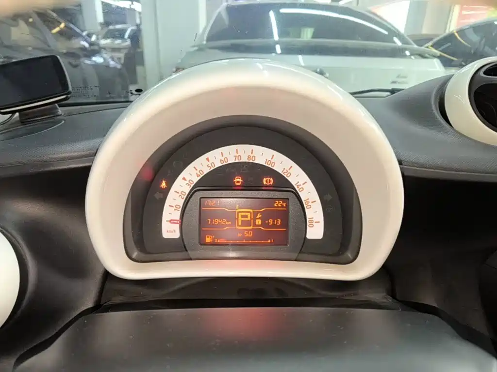 smart forfour 2019 2018 1.0L 52kW Agile Edition