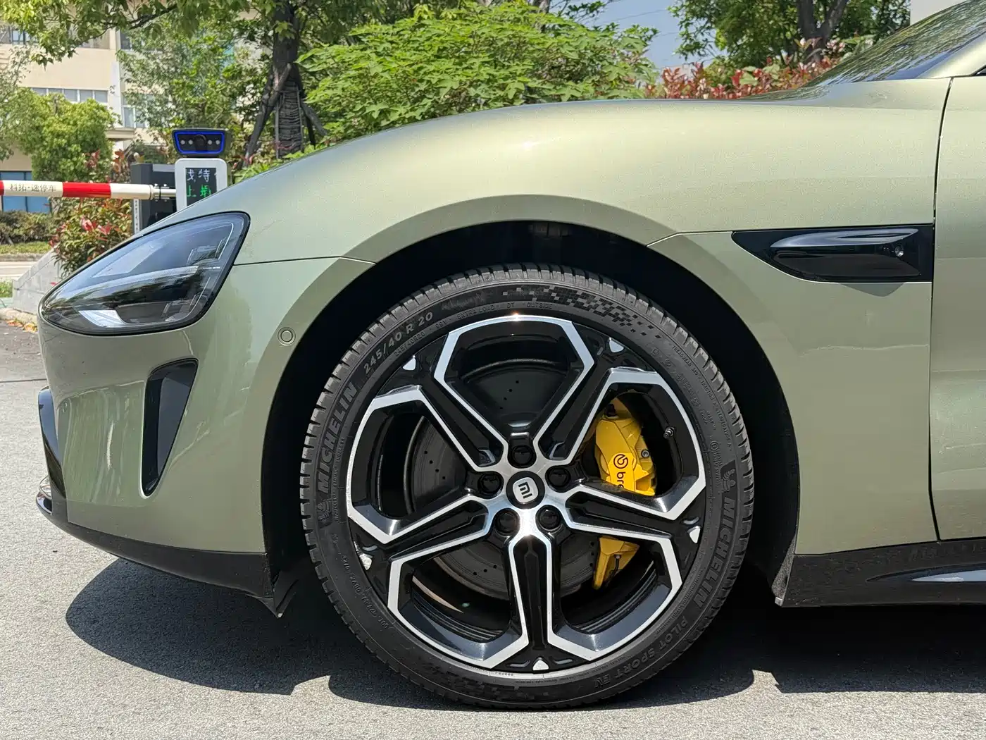 Xiaomi Auto Xiaomi SU7 2024 RWD Long Range Intelligent Driving Edition фото 17