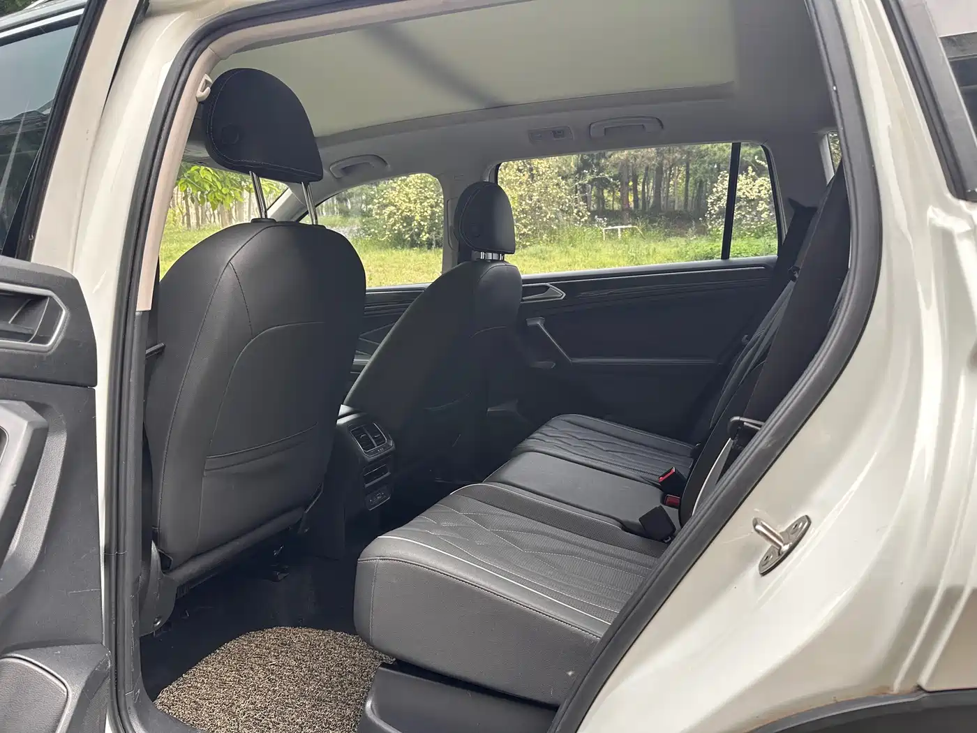 Volkswagen Tiguan L 2023 330TSI Auto 2WD Smart Edition фото 9