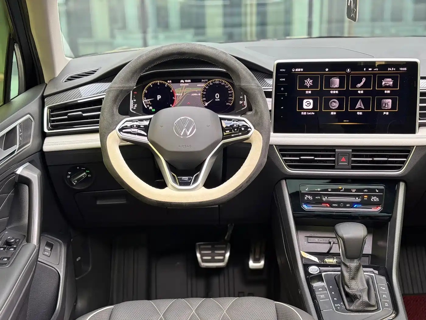 Volkswagen Tiguan L 2022 330TSI Auto 2WD R-Line Premium Edition фото 10