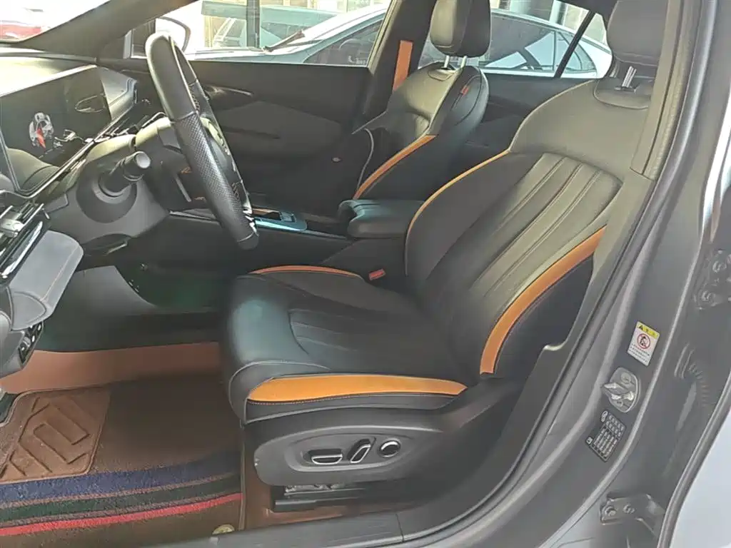 GAC Trumpchi Trumpchi Emkoo 2022 270T DCT J16 R-style Track Edition фото 15