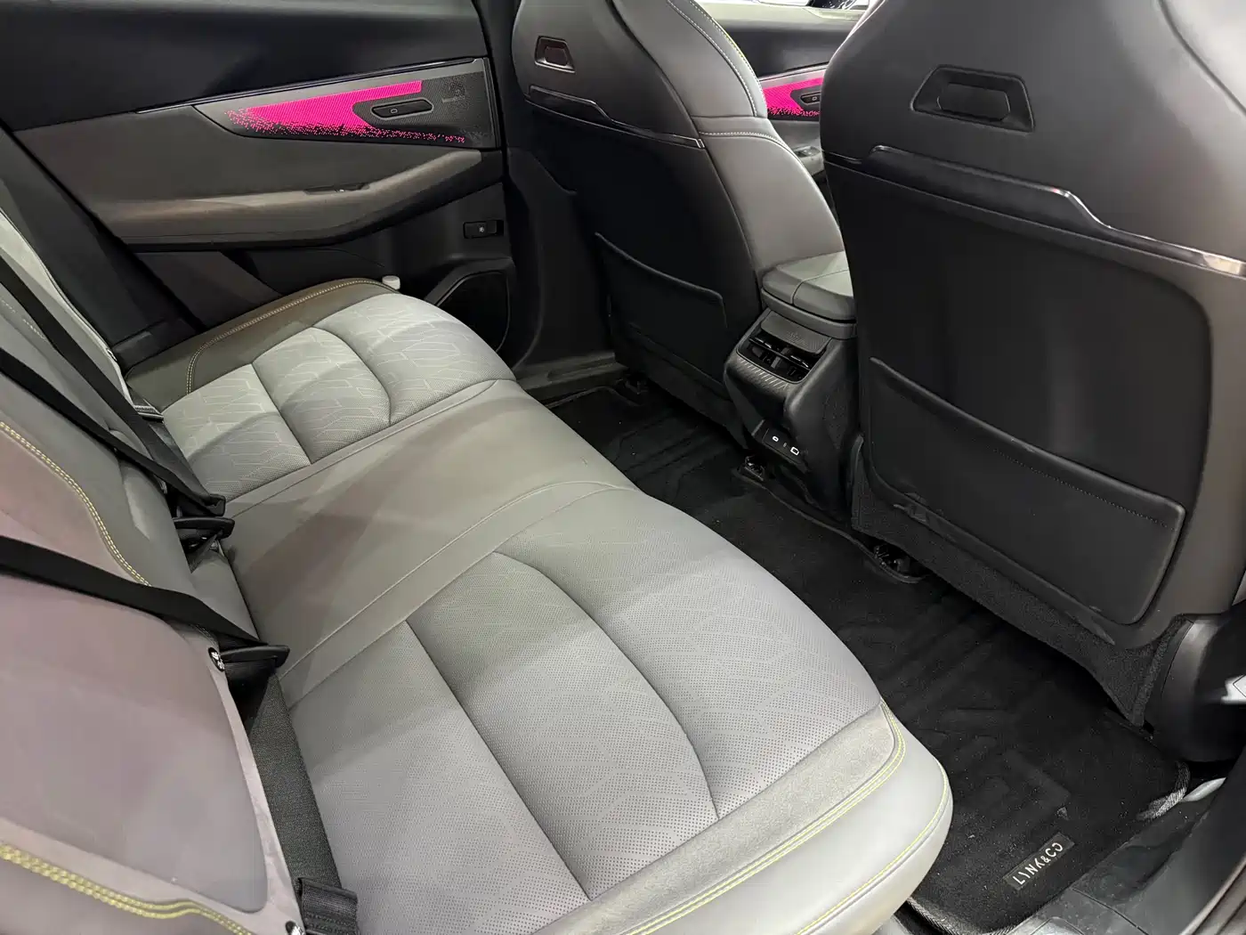 Lynk & Co 08 EM-P 2025 2025 245km Ultra Long Range Halo