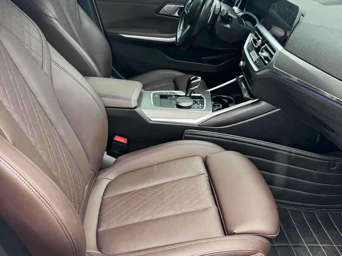 BMW 3 Series 2022 325i M Sport Shadow Edition фото 14